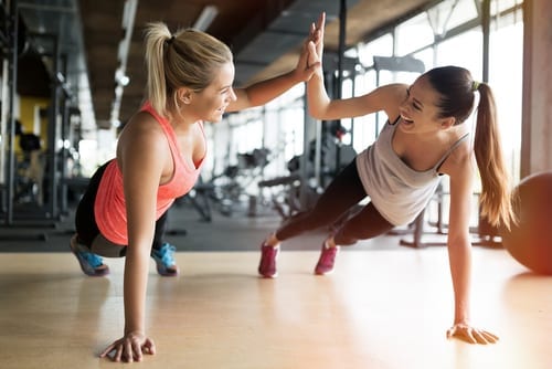 women working out in gym together-img-blog